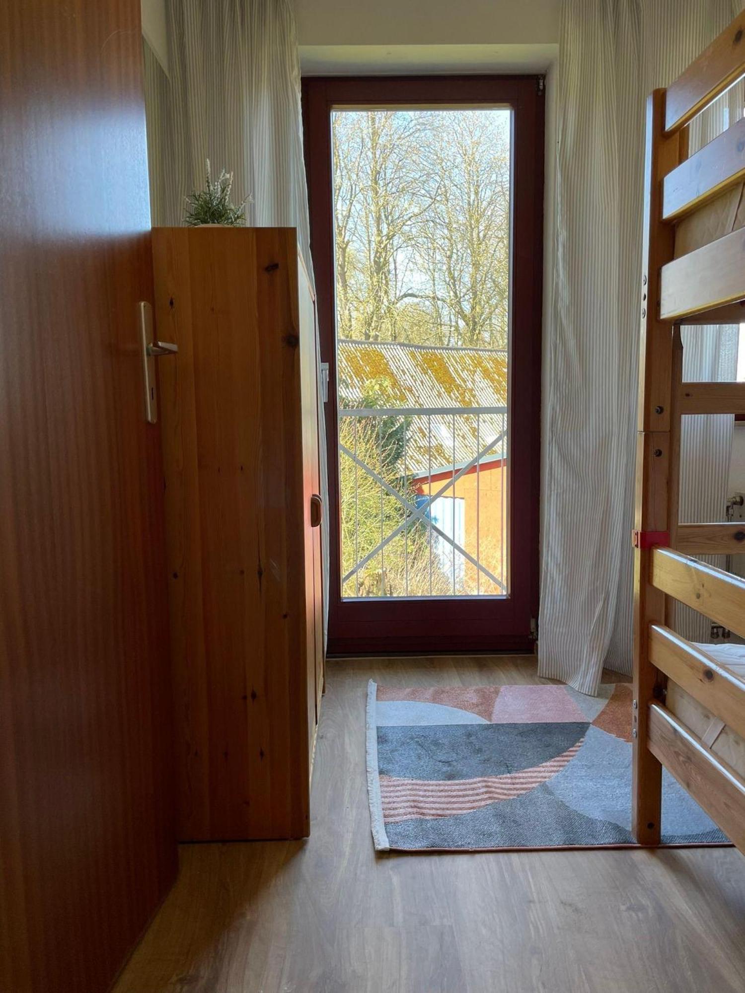 Ferienwohnung-Nils-Holgerson-Mit-Balkon-Zwischen-Strand-Wald-Wiese-Im-Suedosten-Der-Insel-Ruegen Gustow  Luaran gambar